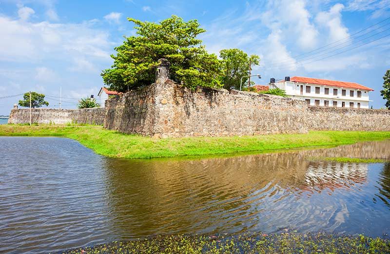 LSL_Cropped_Batticaloa_Dutch_Fort_800x520